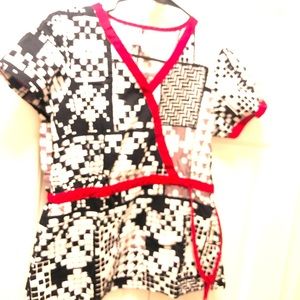 Koi by Kathy Peterson Black White Scrub Top Shirt Size C-Small